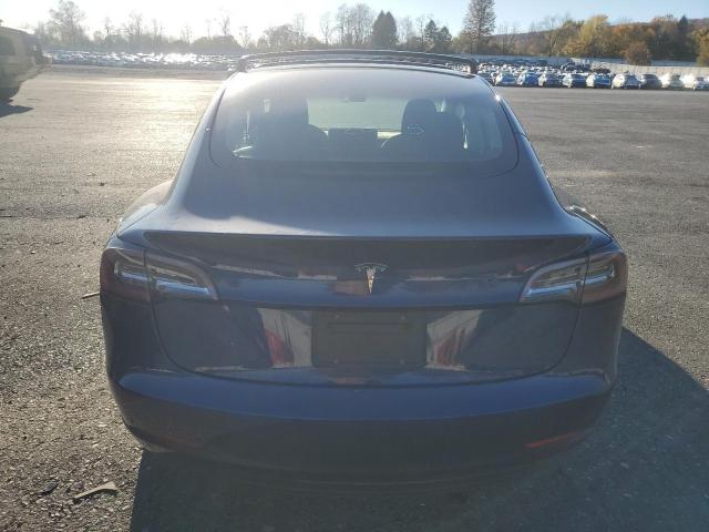 Tesla Model 3 Image 9
