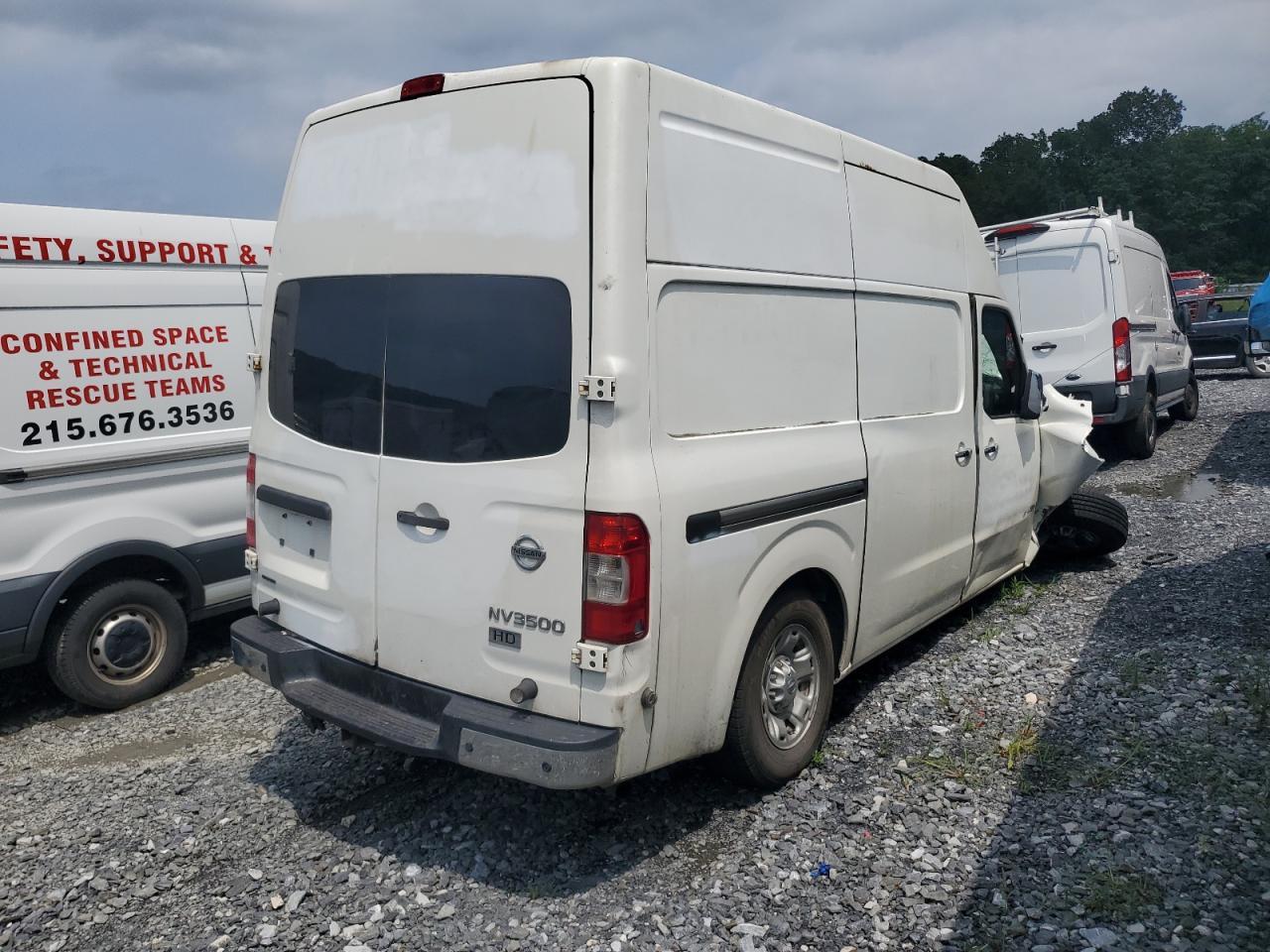 Nissan Nv 2500 Image 4