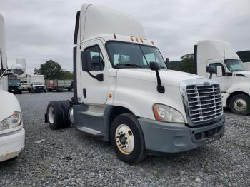  Salvage Freightliner Cascadia