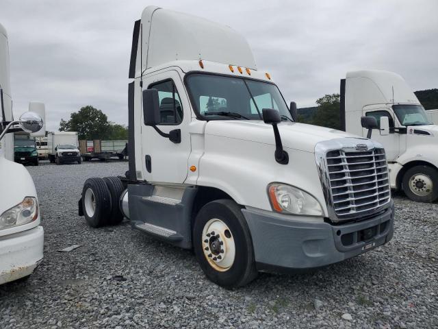  Salvage Freightliner Cascadia