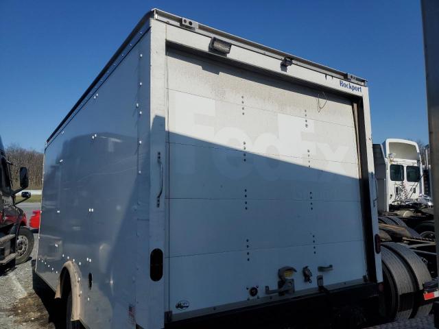 Chevrolet Express Image 4