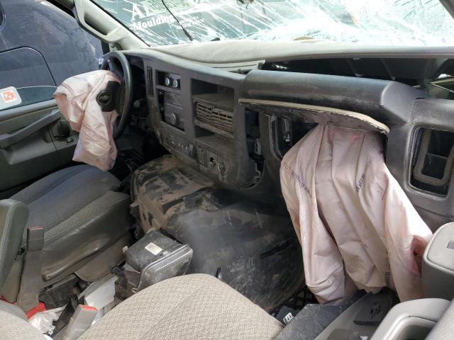 Chevrolet Express Image 10