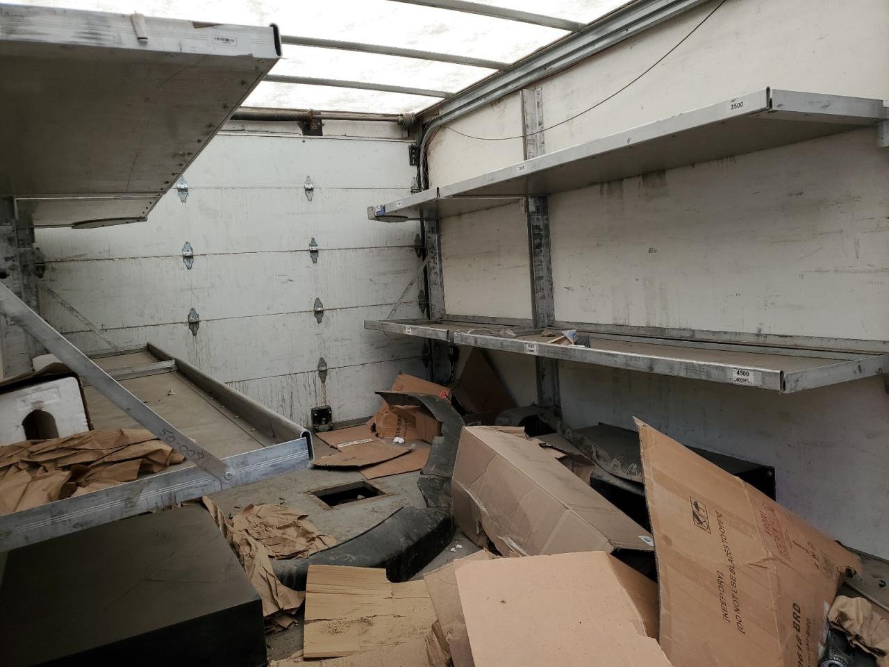 Chevrolet Express Image 7