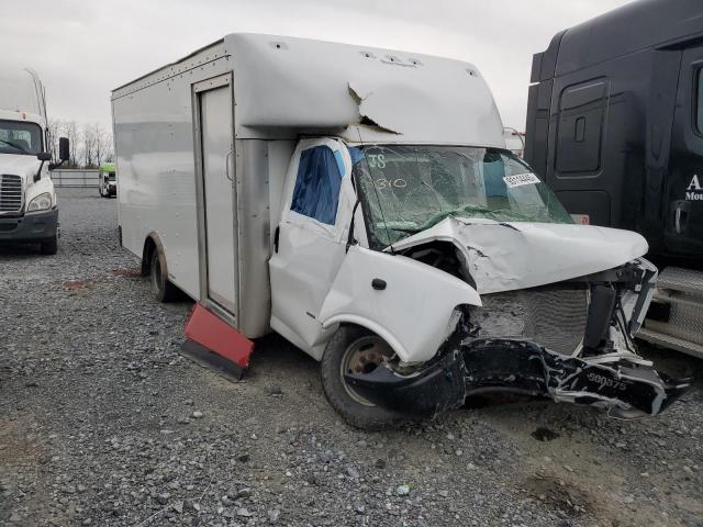 Chevrolet Express Image 13