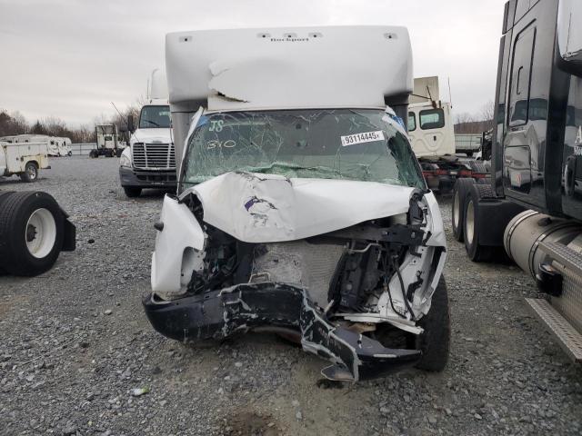 Chevrolet Express Image 12