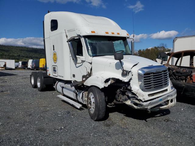  Salvage Freightliner Columbia