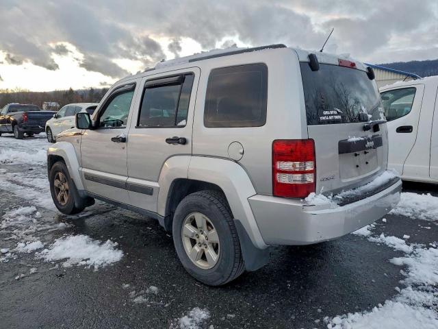 Jeep Liberty Sport Image 10