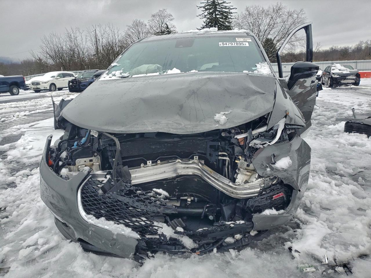 Chrysler Pacifica Select Image 11