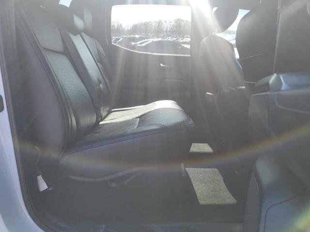 Toyota Tacoma Double Cab Image 11