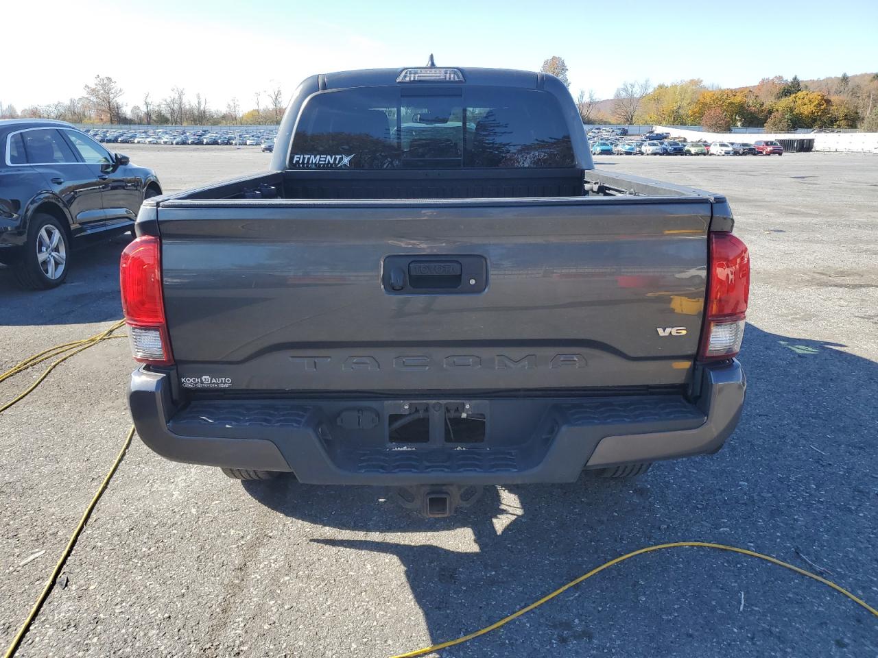 Toyota Tacoma Double Cab Image 12
