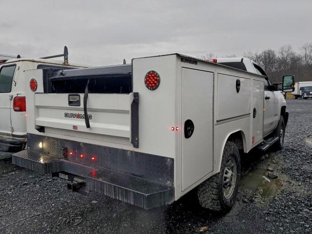 Chevrolet Silverado K2500 Heavy Duty Image 8