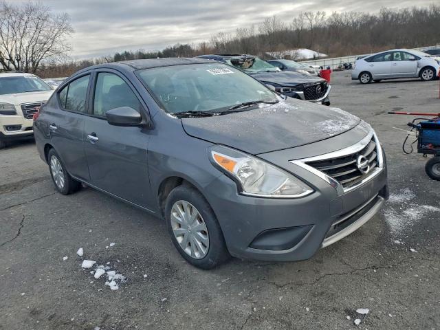 Nissan Versa S Image 8