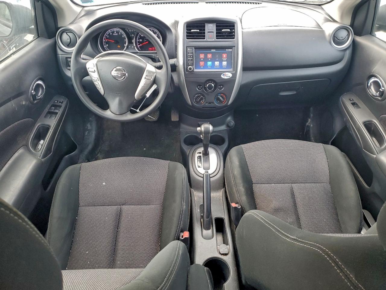 Nissan Versa S Image 6