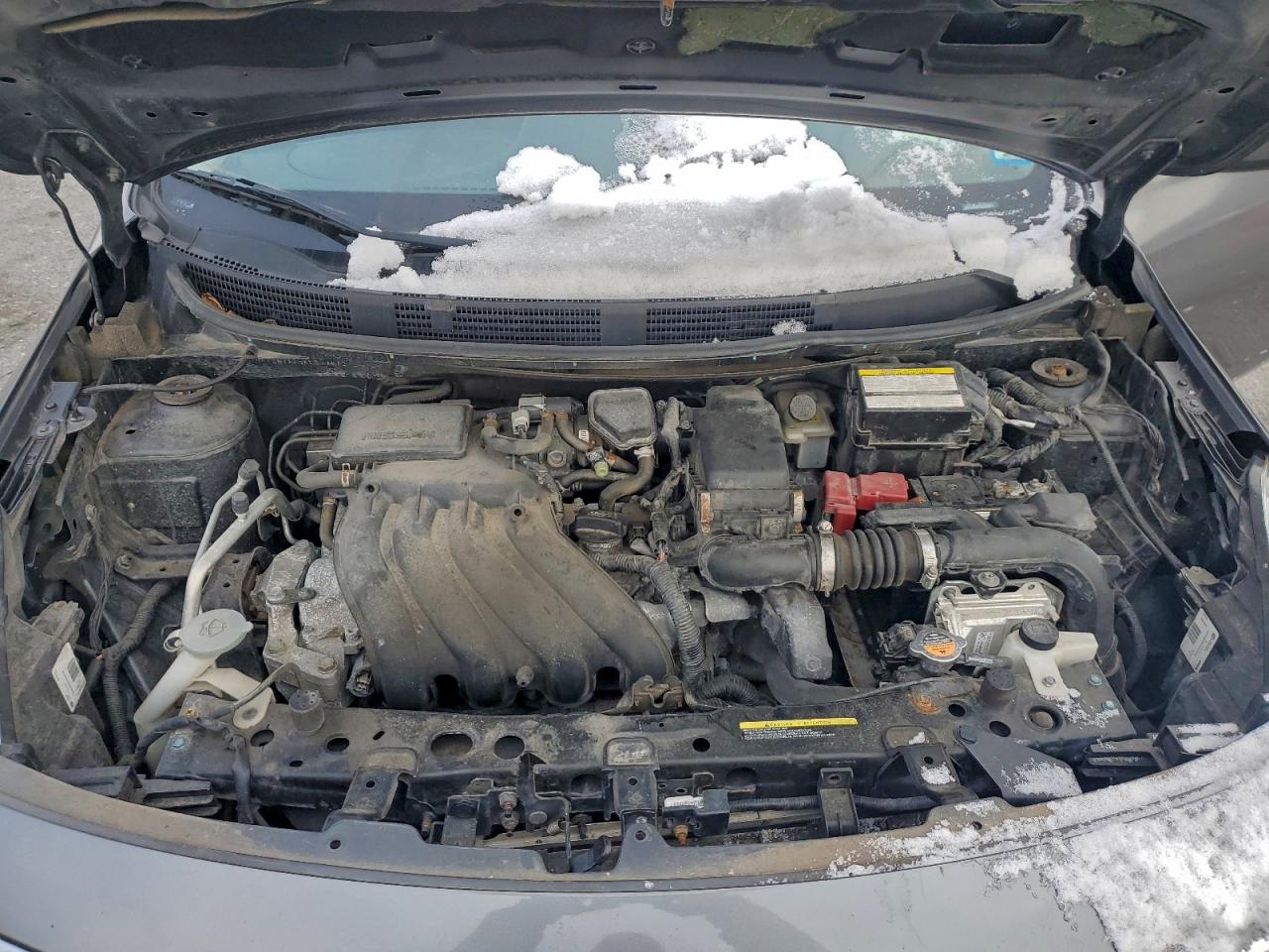 Nissan Versa S Image 9