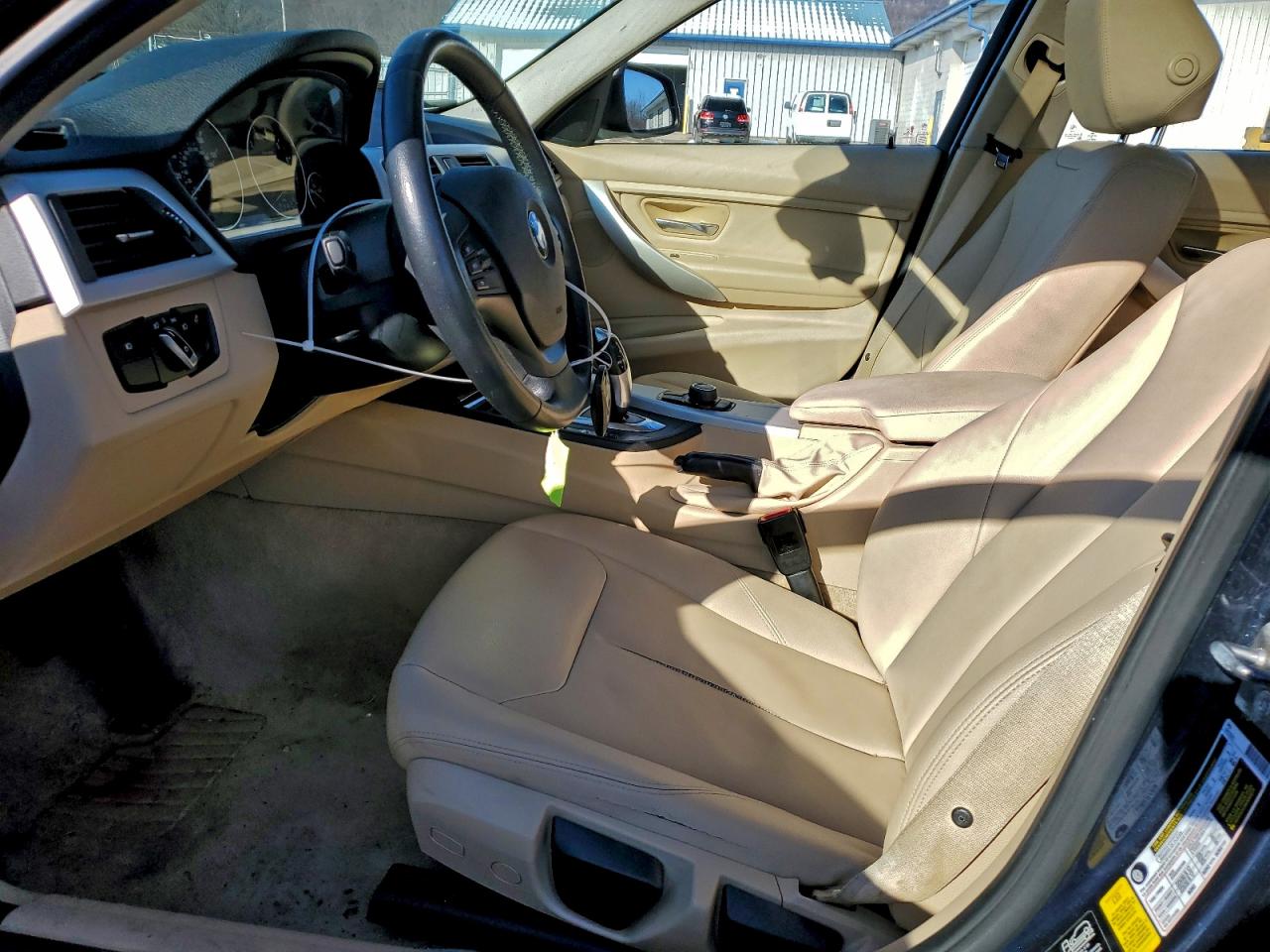 BMW 3 Series I Xdrive Image 10