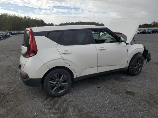 Kia Soul Lx Image 2