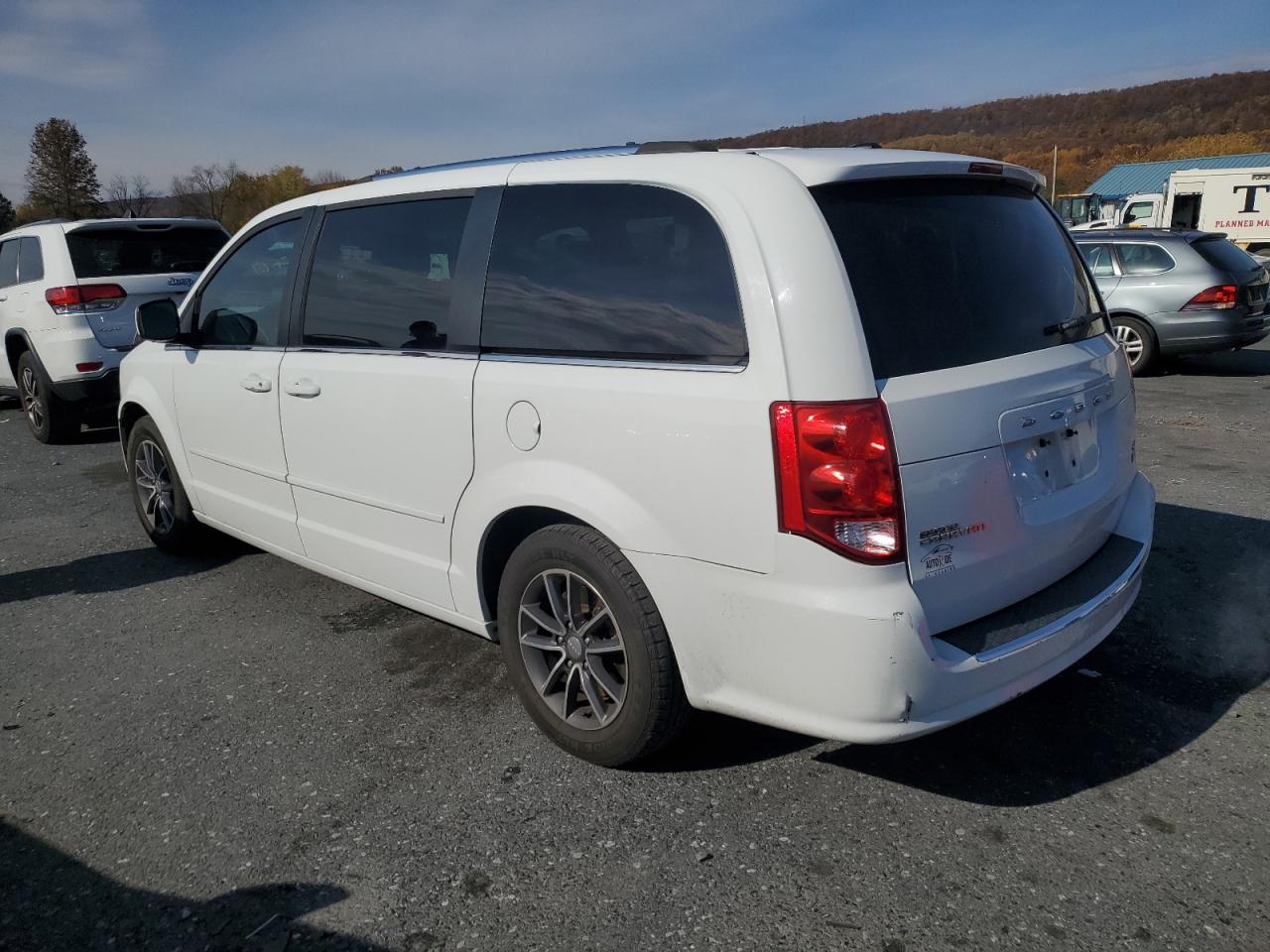 Dodge Caravan Sxt Image 3