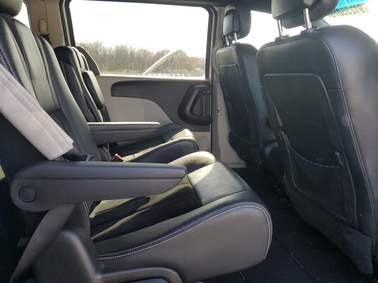 Dodge Caravan Sxt Image 9