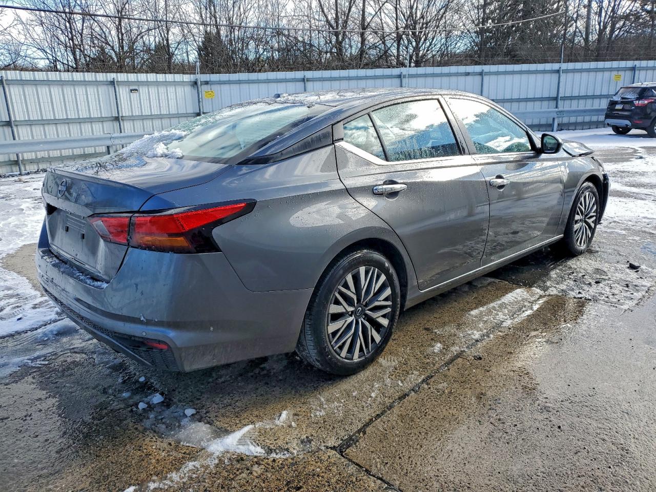 Nissan Altima Sv Image 3