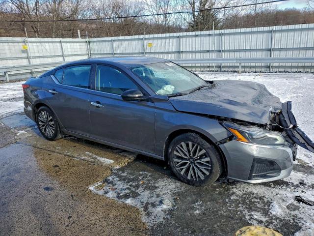 Nissan Altima Sv Image 11