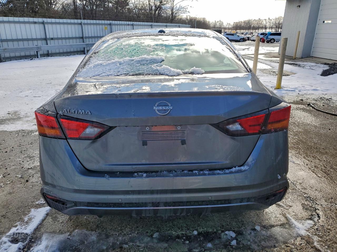 Nissan Altima Sv Image 9