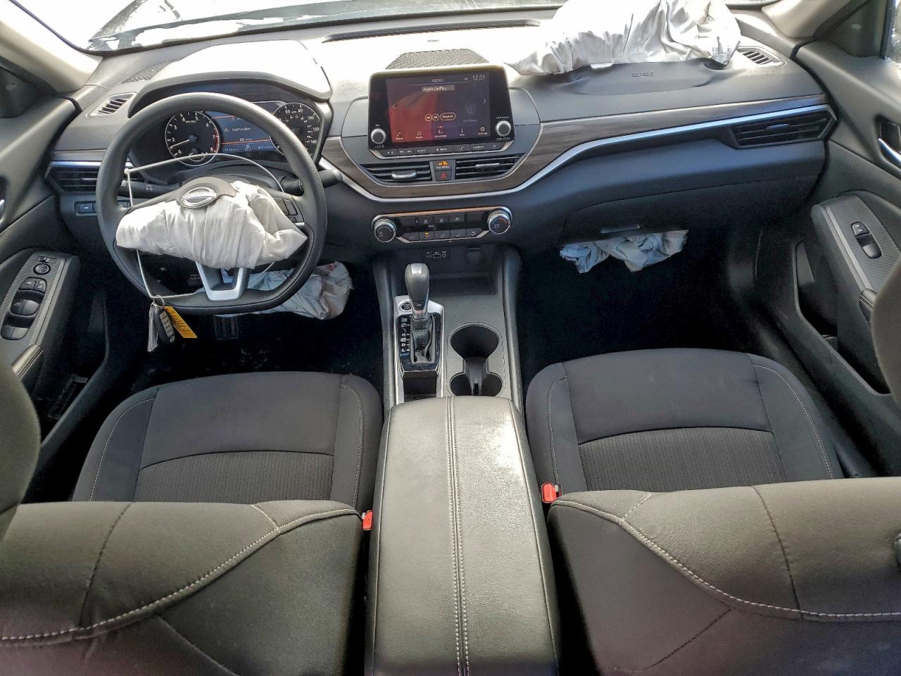 Nissan Altima Sv Image 2