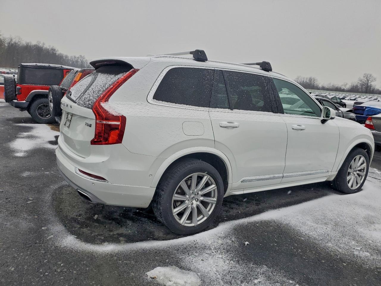 Volvo XC90 T8 Image 9