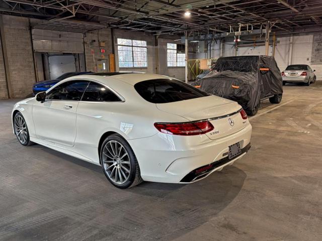 Mercedes-Benz S-Class 550 Image 10