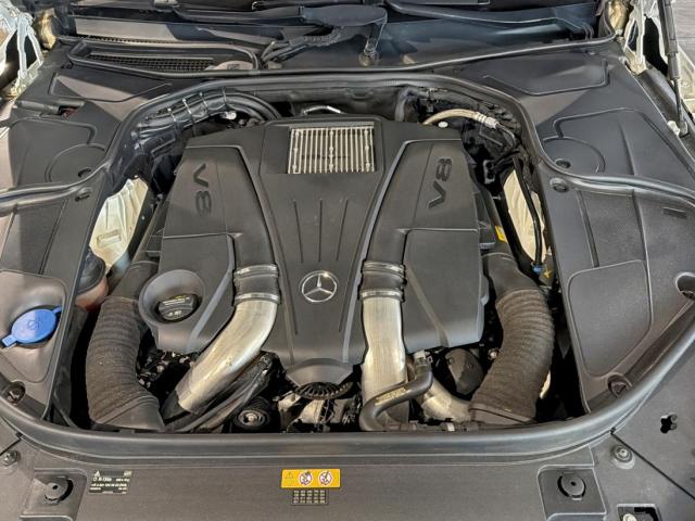Mercedes-Benz S-Class 550 Image 8
