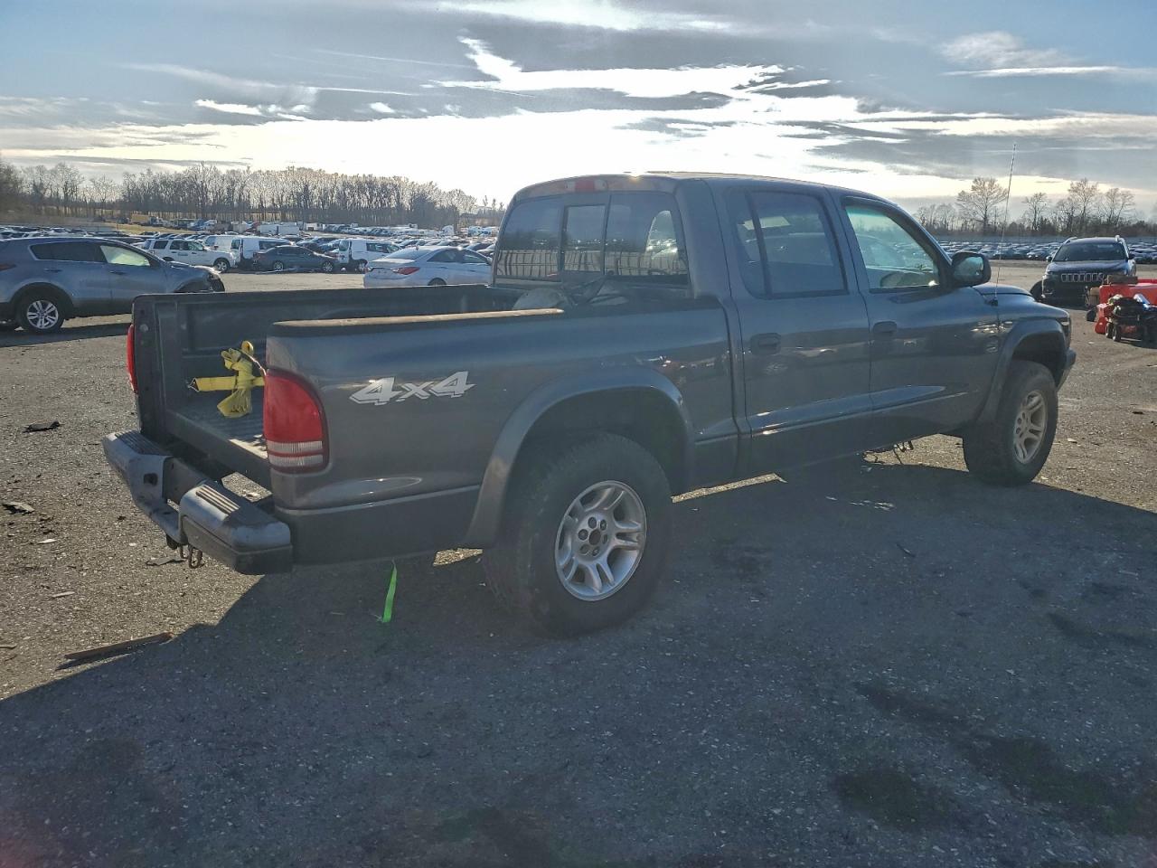 Dodge Dakota Quad Sport Image 4