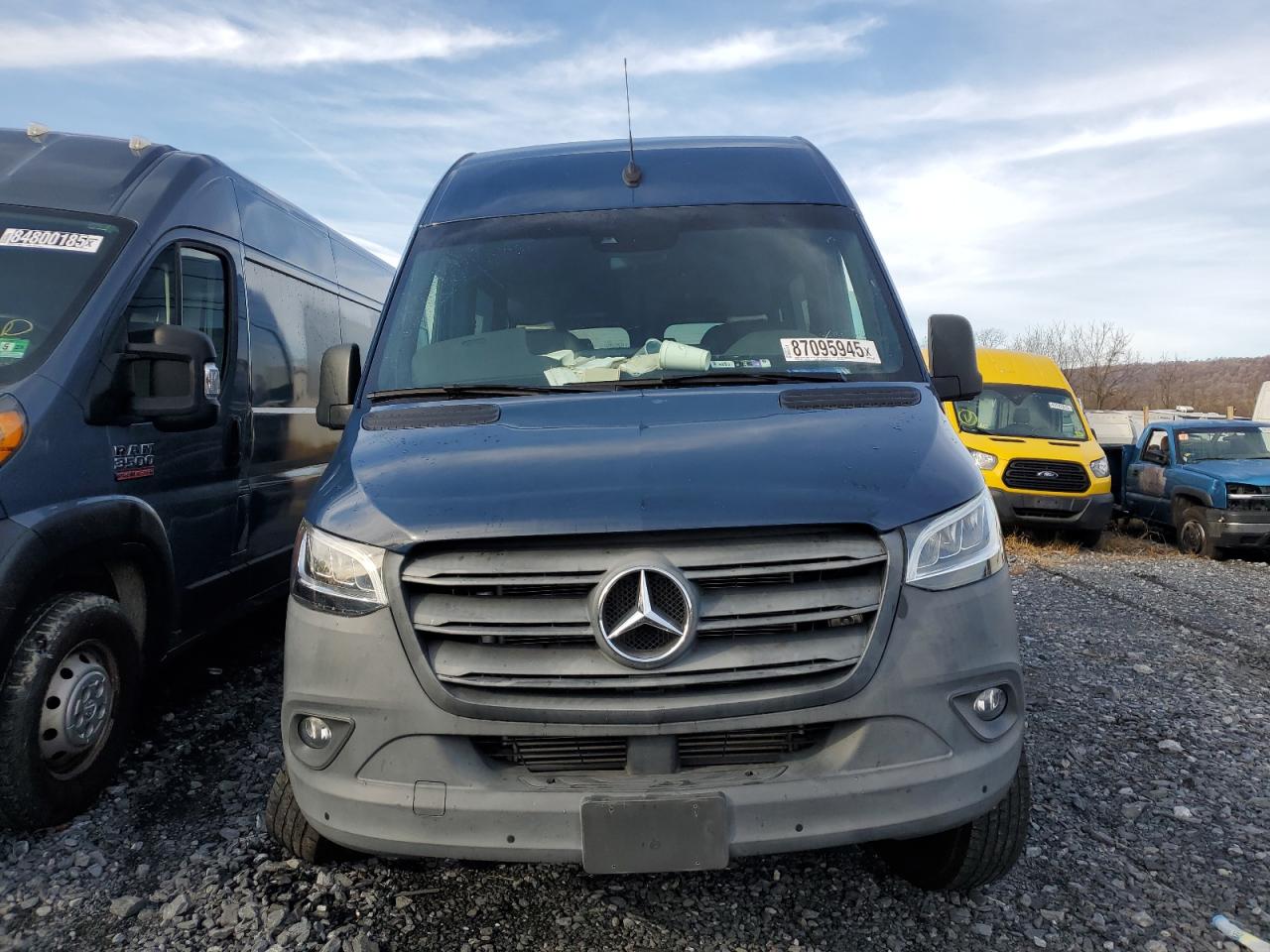 Mercedes-Benz Sprinter 2500 Image 7
