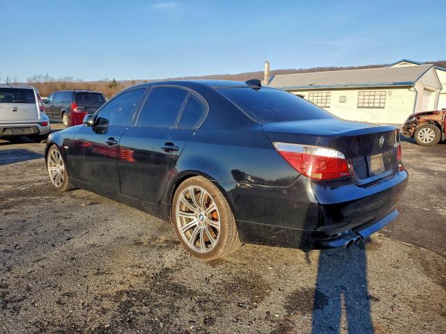 BMW 5 Series I Image 2