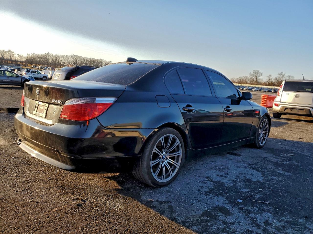 BMW 5 Series I Image 4