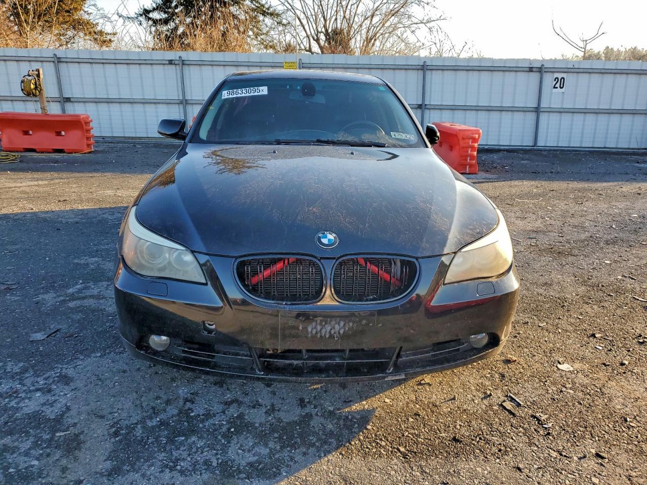 BMW 5 Series I Image 9