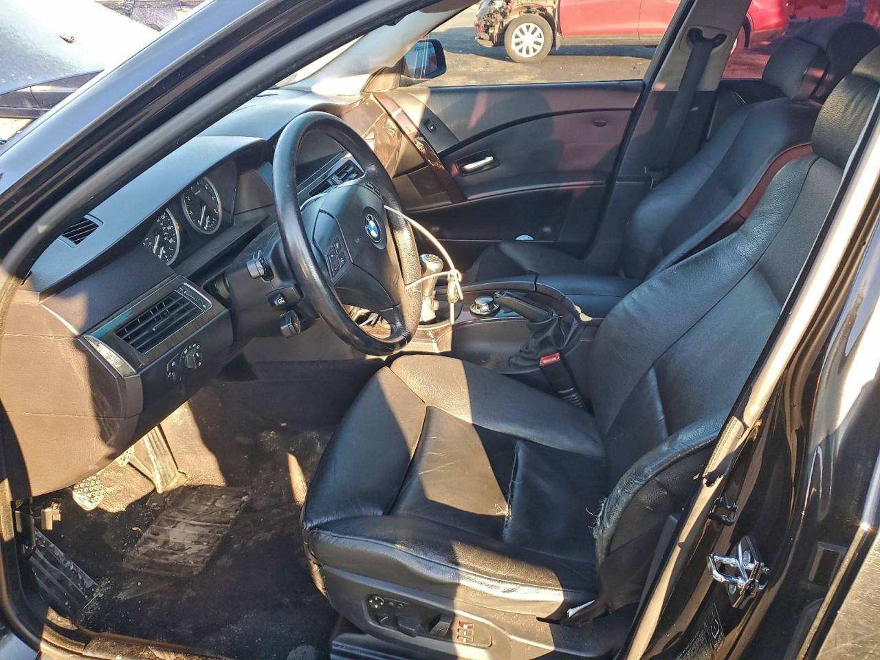 BMW 5 Series I Image 5