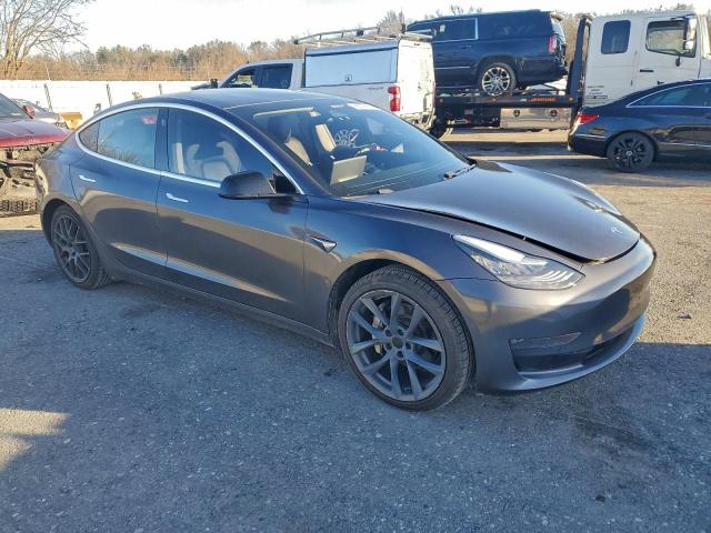 Tesla Model 3 Image 3