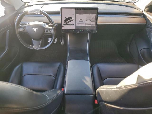 Tesla Model 3 Image 6