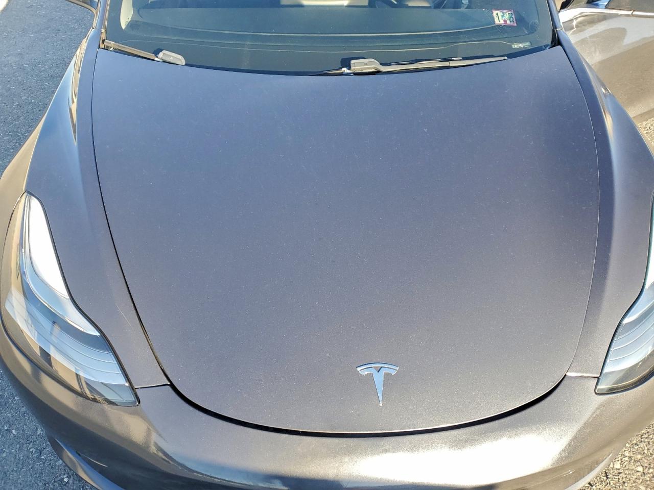 Tesla Model 3 Image 7