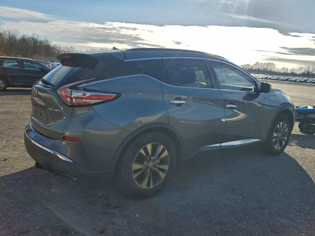 Nissan Murano S Image 2