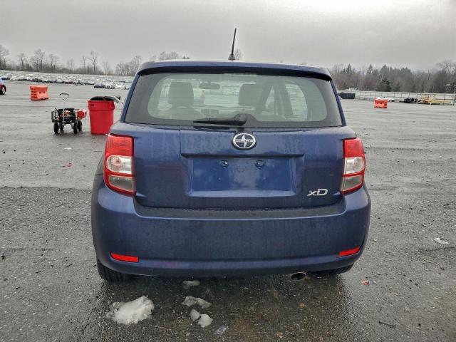 Toyota Scion Image 9