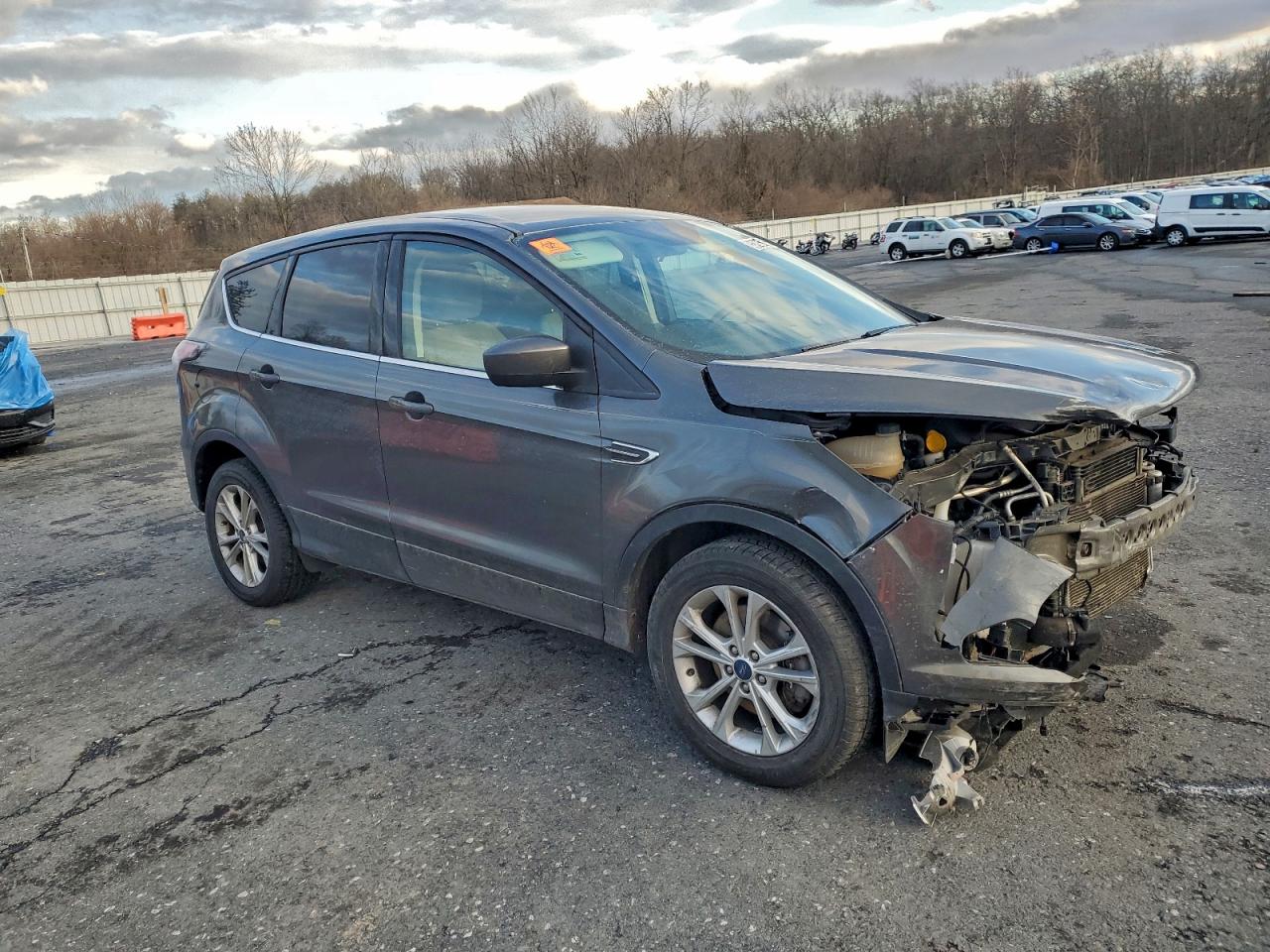 Ford Escape Se Image 3