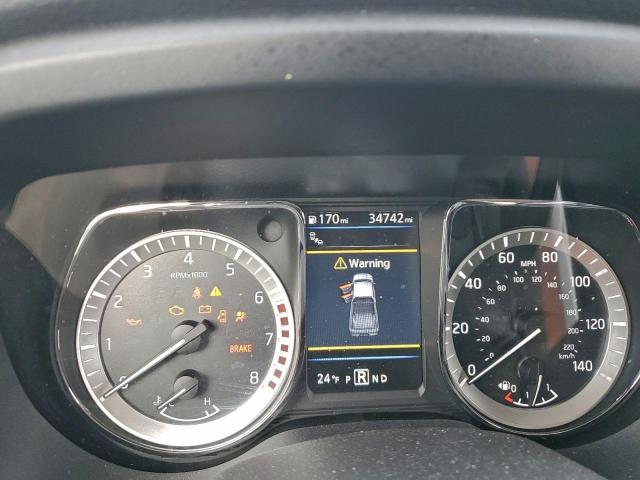 Nissan Titan Sv Image 8