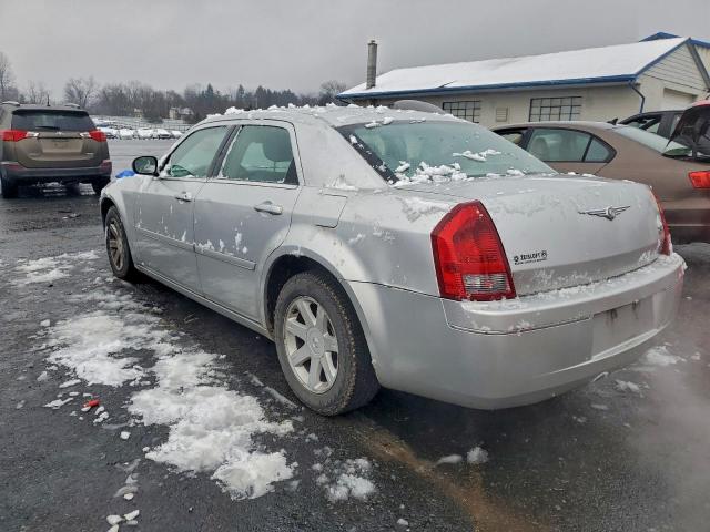 Chrysler 300 Touring Image 4