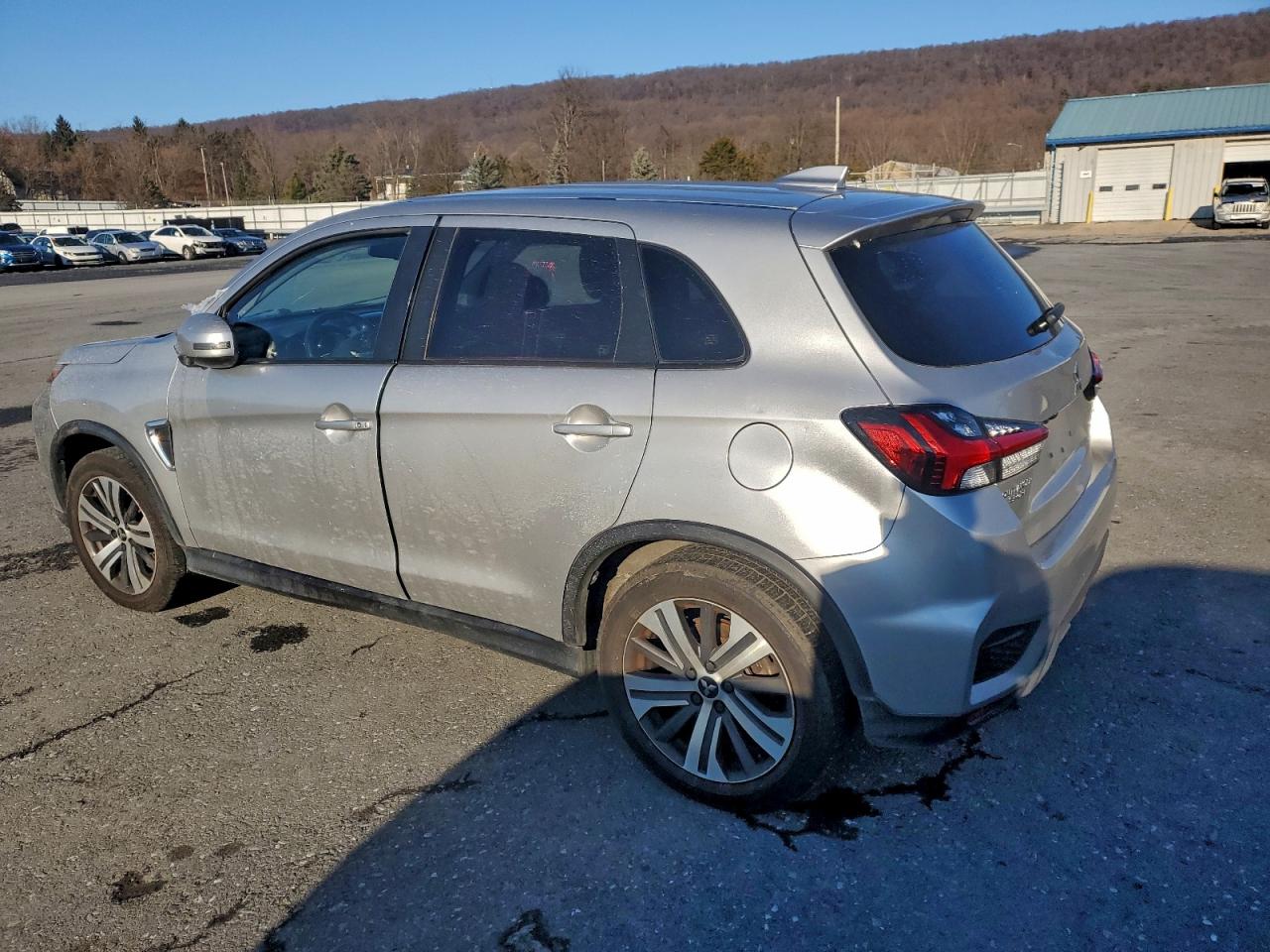 Mitsubishi Outlander Se Image 3