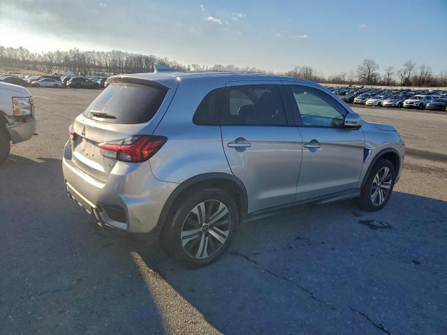 Mitsubishi Outlander Se Image 9