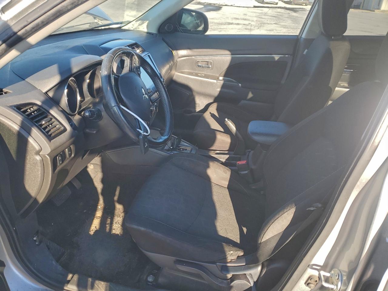 Mitsubishi Outlander Se Image 7