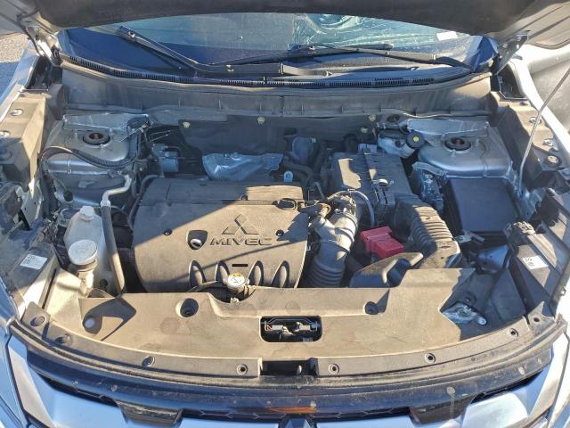 Mitsubishi Outlander Se Image 13