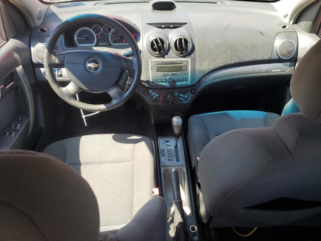 Chevrolet Aveo Lt Image 7