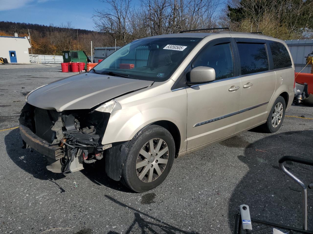 Chrysler Minivan Touring Image 1