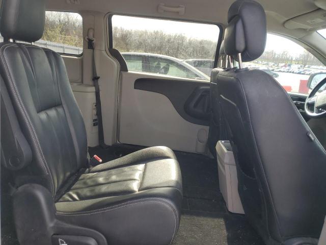 Chrysler Minivan Touring Image 11